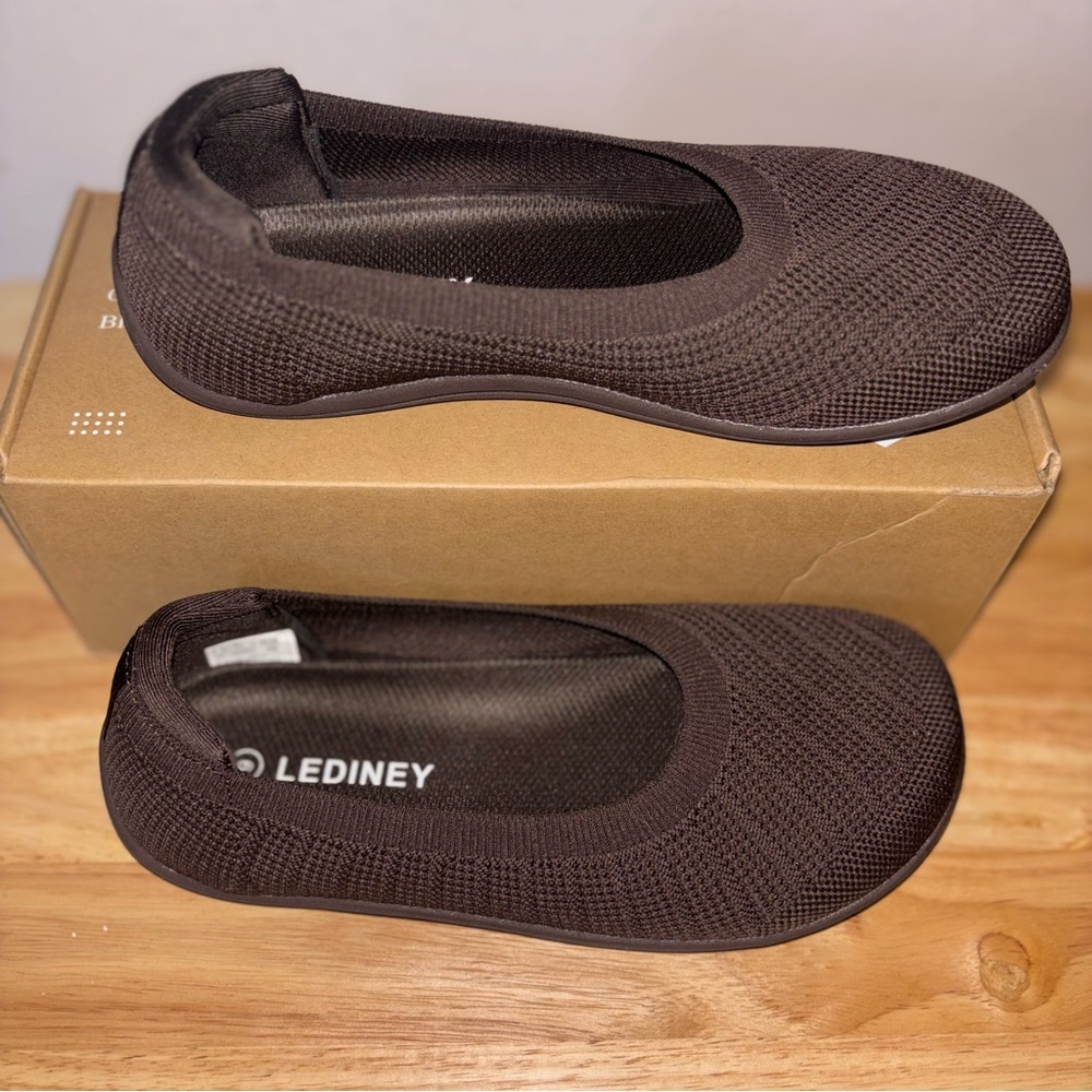 Cute Women's Slip-On Comfort, Knit Ballet Flat - Dark Brown Size 6